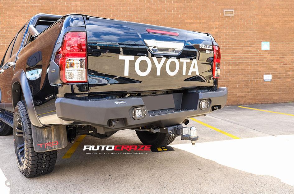 TOYOTA HILUX 4WD MONSTER XD MATTE BLACK